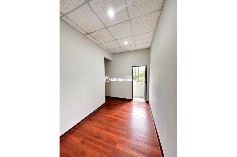 Hàng Hiếm nhà TL40, 1 lầu, 2 phòng ngủ, hẻm gần mặt tiền, sổ riêng, hỗ trợ vay