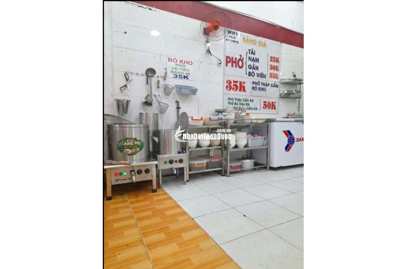 Cần sang quán phở đủ đồ dùng tại 45A Ung Văn Khiêm Bình Thạnh