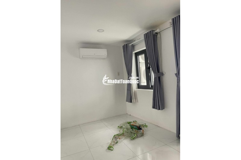 Bán nhà 3 tầng, 36m2 Bình Thành, Bình Tân. SH, 3.7 tỷ. LH: 0909898125