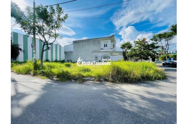 Bán đất thổ cư Mai Văn Ngọc, Hòa Hiệp Nam, Liên Chiểu, Đà Nẵng. 105m2, giá 4.2 tỷ, sổ đỏ, hướng Đông Bắc. LH: 0877661879