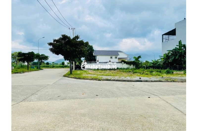 Siêu Phẩm Lô Góc Vệt 50m  Nguyễn Tất Thành, Hòa Hiệp Nam, Liên Chiểu, Đà Nẵng. 147m2, hướng Đông Nam, sổ đỏ, giá 7.2 tỷ. LH: 0877661879