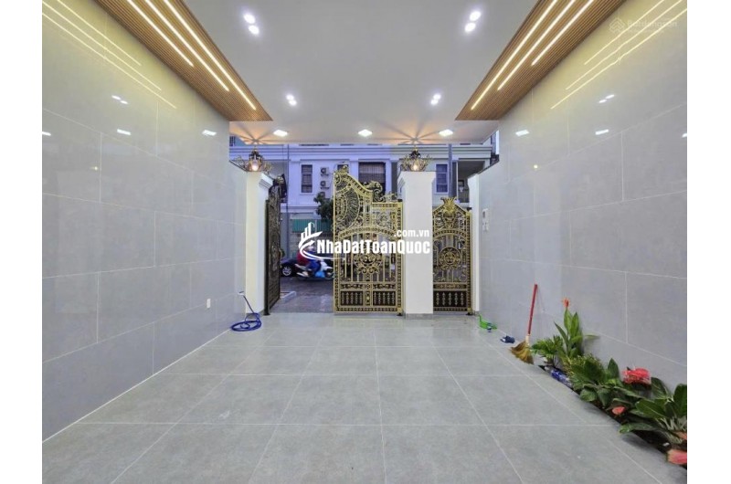 Bán nhà mặt phố Phú Lộc 22, Liên Chiểu, Đà Nẵng. DT 95m2, 3 tầng, 4PN. Sổ đỏ chính chủ. Giá 11.4 tỷ. LH: 0877661879