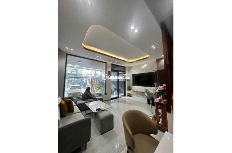 NHÀ SIÊU ĐẸP TẶNG NỘI THẤT 5 TẦNG -  KDC SAVICO TAM BÌNH - ĐƯỜNG SỐ 12- 18.5 TỶ