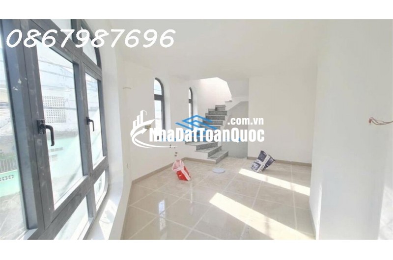 Bán Căn Góc 2 Mặt Tiền Trung Tâm Nha Trang – Nhà 4 Tầng + Tum – Giá 8 Tỷ