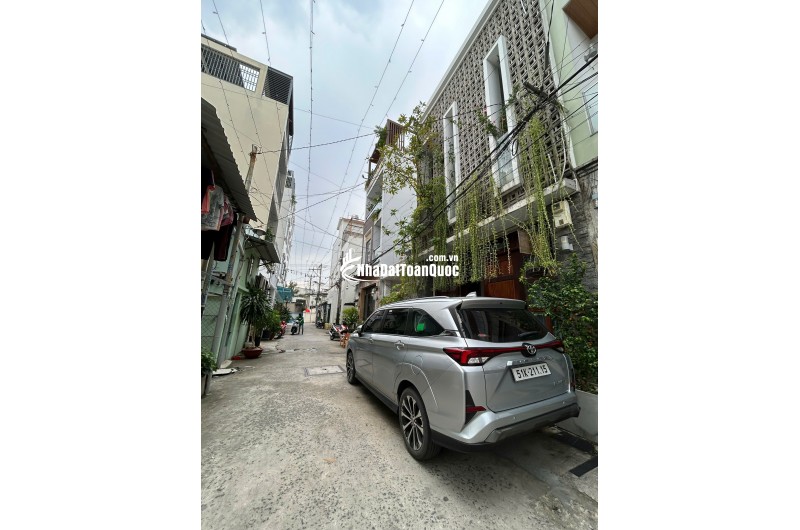 Nhà hẻm xe hơi ĐHT02, Đông Hưng Thuận, Q12