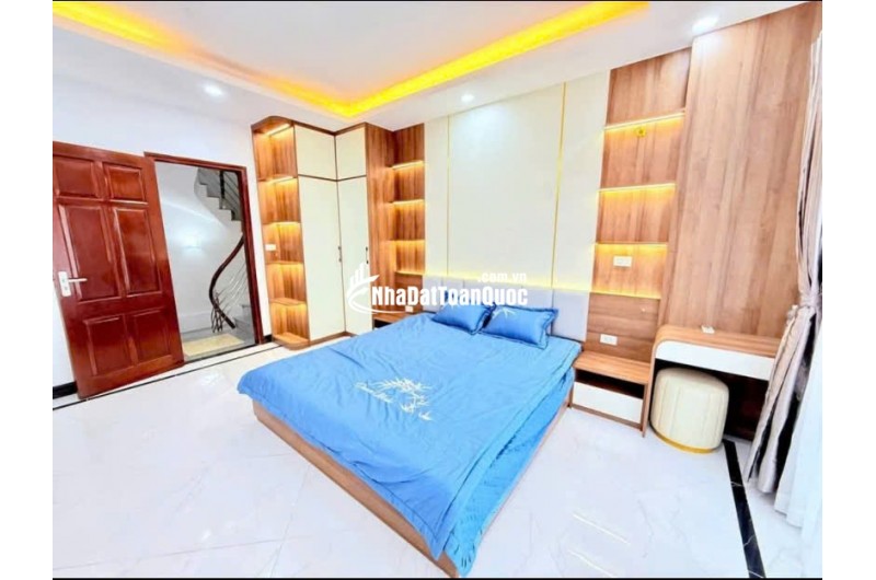 *BÁN GẤP- CĂN 6 TẦNG THANG MÁY_ SÁT CV HOÀ BÌNH/ NGOẠI GIAO ĐOÀN- DT 35M x 6 TẦNG- MẶT NGÕ THÔNG- Hơn 8 Tỷ