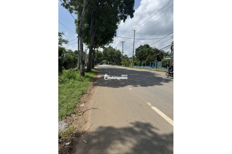 BÁN 2716M ĐẤT MẶT TIỀN QUỐC LỘ 56 XÃ HÒA LONG BRVT GIÁ 28 TỶ. LH:0937652763.