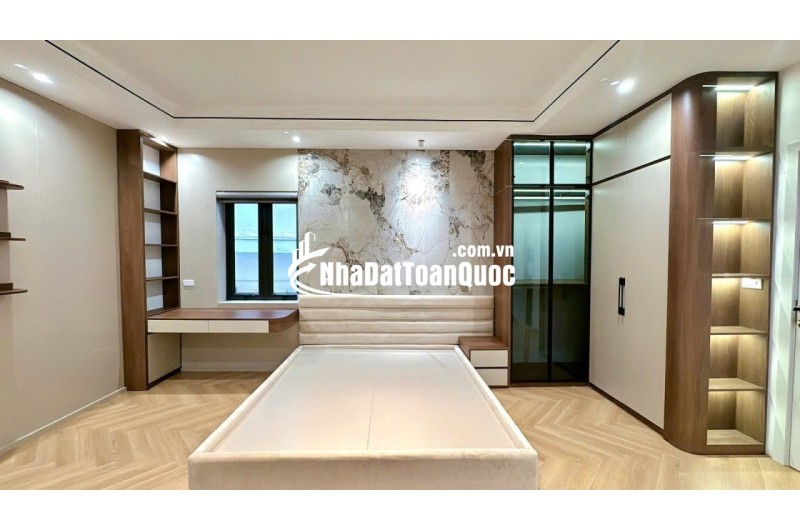 BÁN NHÀ – HOÀNG VĂN THÁI – THANH XUÂN-6 TẦNG – THANG MÁY– Ô TÔ