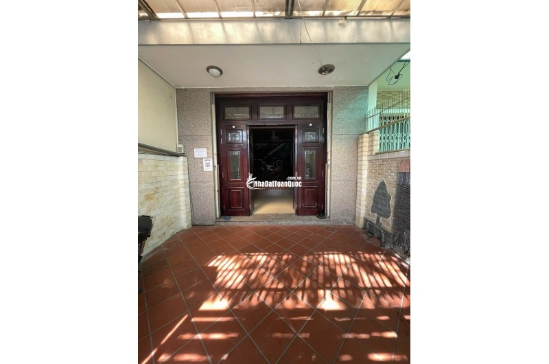 Chu thuê nhà 3 tầng nguyên căn mặt đường Lê Hồng Phong, Phước Long cũ, sát đường Cao Xuân Huy thông từ Biển vào dự án Charmora C.ty của