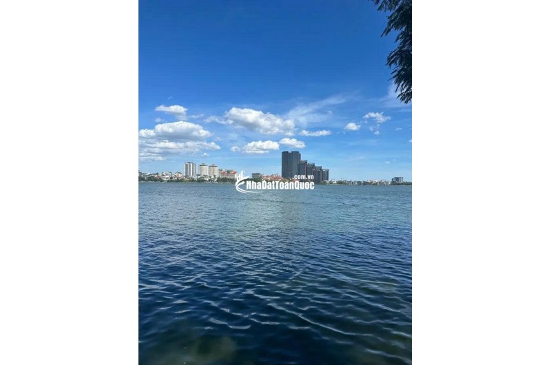 BÁN NHÀ ĐẸP, ĐƯỜNG LẠC LONG QUÂN, TÂY HỒ, HN.