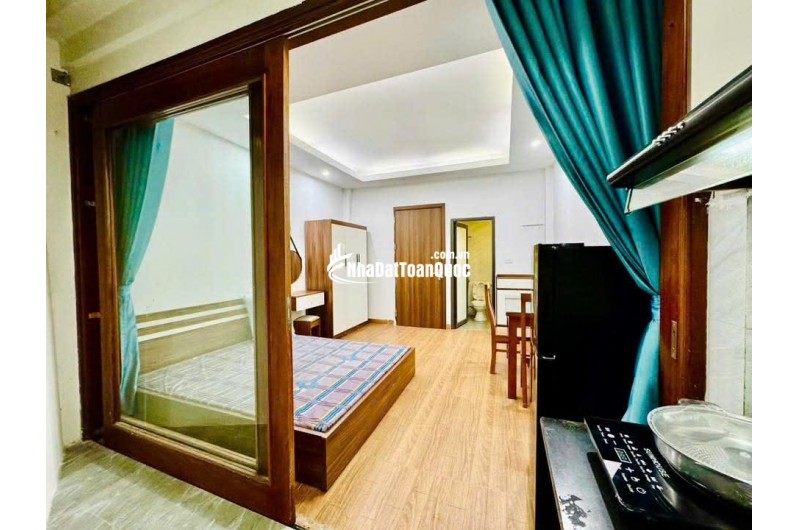 BÁN NHÀ ĐẸP, ĐƯỜNG LẠC LONG QUÂN, TÂY HỒ, HN.