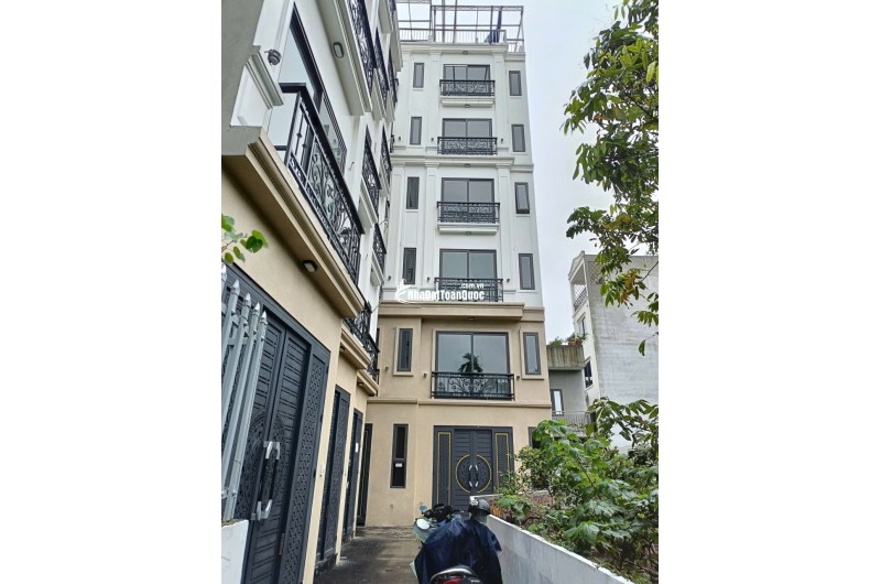 BÁN NHÀ ĐẸP, ĐƯỜNG LẠC LONG QUÂN, TÂY HỒ, HN.