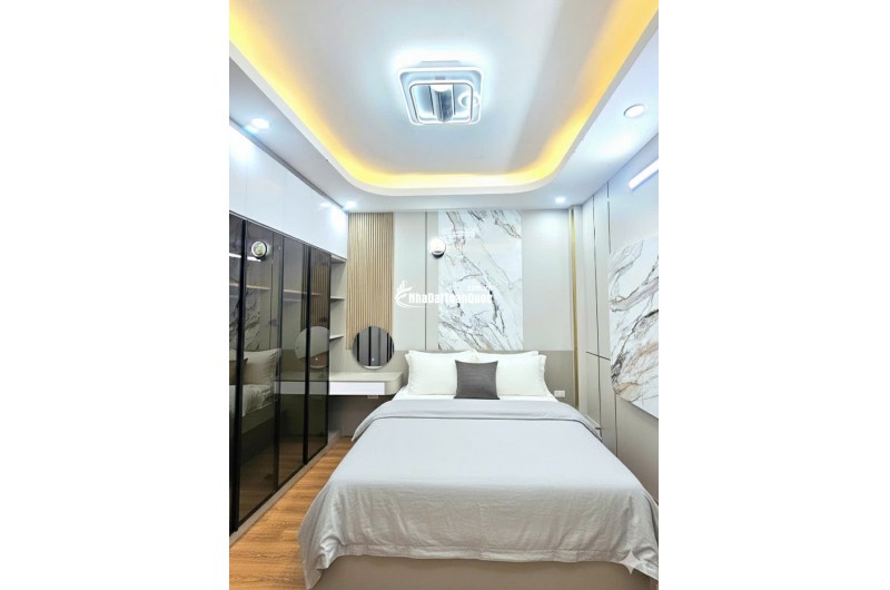BÁN NHÀ – ĐỐNG ĐA – 38M2- 6 TẦNG – THANG MÁY – NHỈNH 11 TỶ