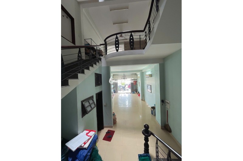 cho thuê nhà nguyên căn mặt tiền đường trần hưng đạo vị trí cầu trồng kết cấu 5 tầng