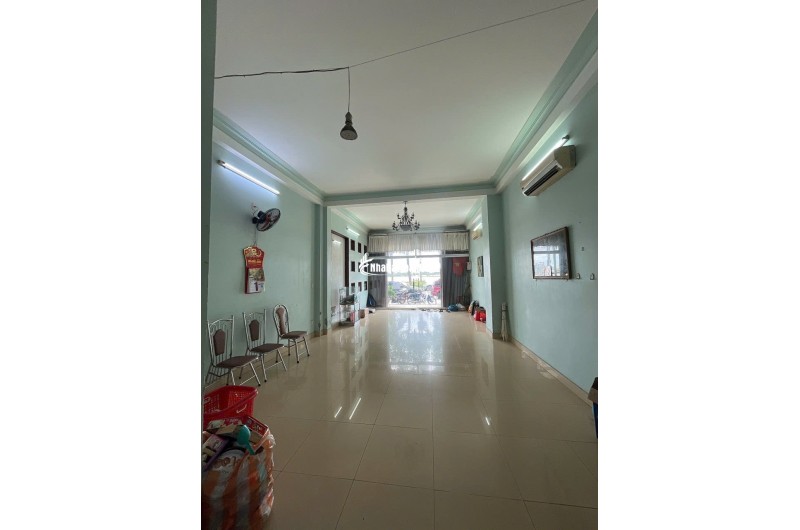 cho thuê nhà nguyên căn mặt tiền đường trần hưng đạo vị trí cầu trồng kết cấu 5 tầng