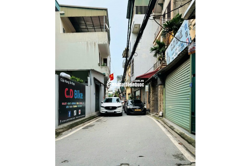 Bán nhà Phố Trạm, Long Biên – 30m² – 5 tầng – 7.x  tỷ – Ngõ ô tô đi qua nhà