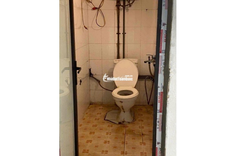Cho thuê nhà cấp 4 30m2 đường nước Phần Lan, Phường Tứ Liên, Quận Tây Hồ, Hà Nội