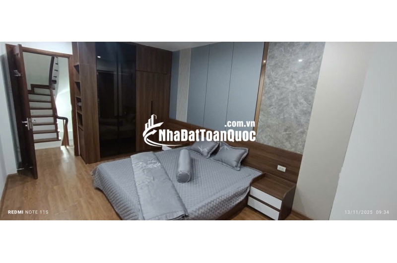 Bán Nhà 34m2- 5 tầng, full nội thất cao cấp– Đường Láng – Đống Đa– Ngõ Nông