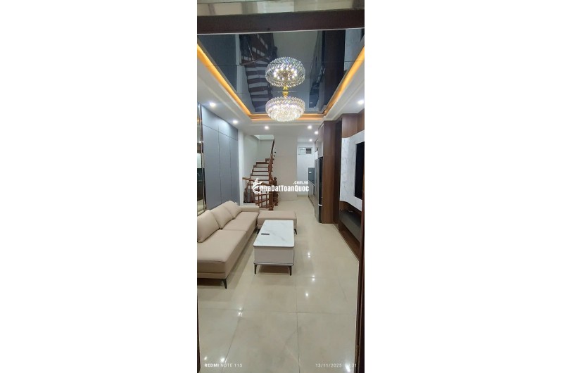 Bán Nhà 34m2- 5 tầng, full nội thất cao cấp– Đường Láng – Đống Đa– Ngõ Nông