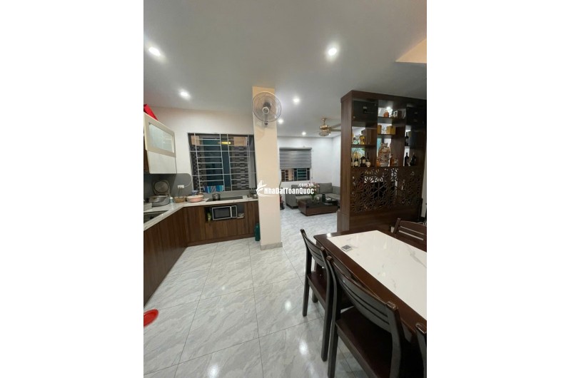 BÁN NHÀ -TRUNG TÂM ĐỐNG ĐA -48M2- 4 TẦNG -11.9 TỶ