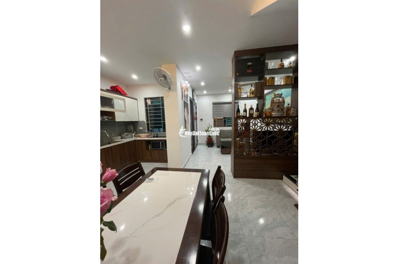 BÁN NHÀ -TRUNG TÂM ĐỐNG ĐA -48M2- 4 TẦNG -11.9 TỶ