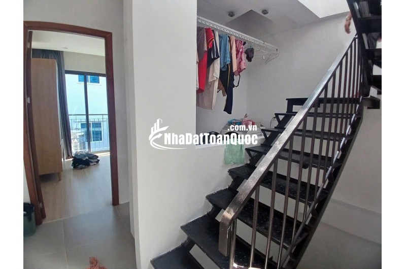 NHÀ 3 MẶT THOÁNG - CÁCH Ô TÔ 80M.