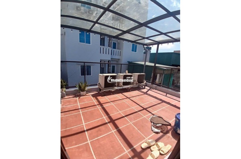 NHÀ 3 MẶT THOÁNG - CÁCH Ô TÔ 80M.