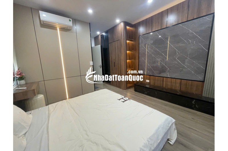 SIÊU PHẨM PHÂN LÔ HÀNG KHÔNG – GARA Ô TÔ 7 CHỖ – THANG MÁY – KD VĂN PHÒNG – FULL NỘI THẤT