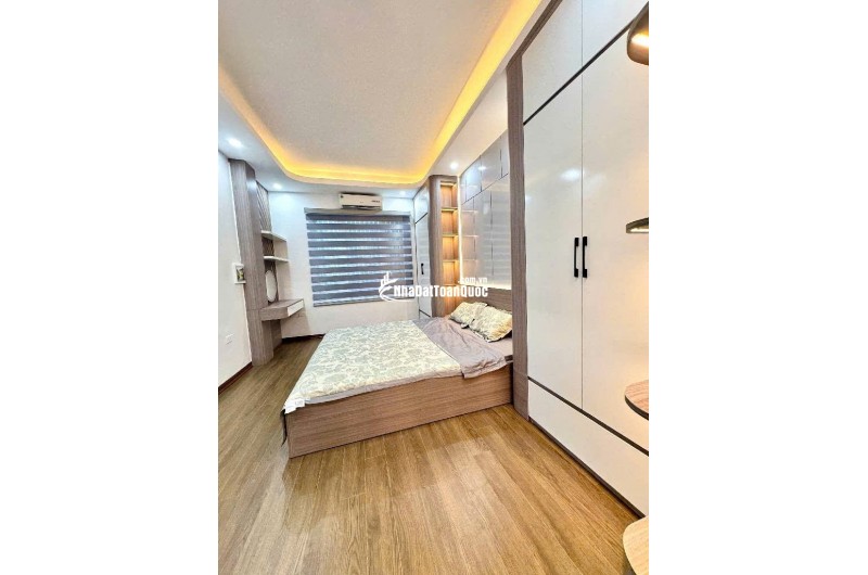  NHÀ ĐẸP GIẢI PHÓNG - Ô TÔ - NGÕ THÔNG 32M *5 tầng * 7.85 tỷ thương lương mạnh