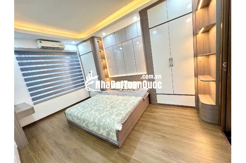  NHÀ ĐẸP GIẢI PHÓNG - Ô TÔ - NGÕ THÔNG 32M *5 tầng * 7.85 tỷ thương lương mạnh