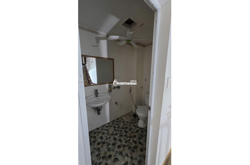 CHO THUÊ PHÒNG TRỌ SIÊU ĐẸP – NGÕ 204 HỒNG MAI – CHỈ TỪ 2,5 TRIỆU!