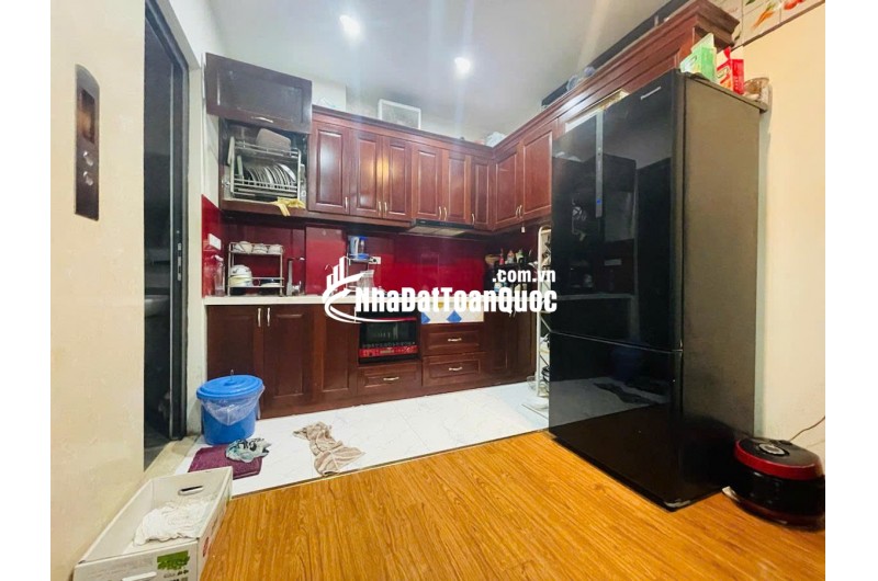 CHỦ CẦN THANH KHOẢN – HẠ CHÀO 1 TỶ – BÁN GẤP NHÀ PHỐ TÂY SƠN! 
44m² – 6 TẦNG THANG MÁY – HAI THOÁNG – CÁCH PHỐ 10M – Ô TÔ ĐỖ CỔNG  - GIÁ SIÊU HỢP LÝ: