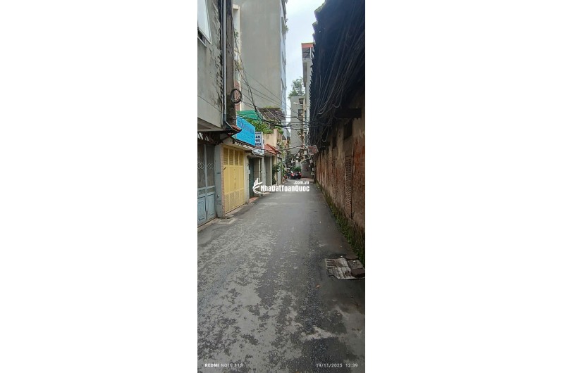 Siêu hiếm – Nhà lô góc Nguyễn Chí Thanh 58m2 – Mặt tiền 4.5m– ô tô vào nhà – Ngõ thông- 26 tỷ.