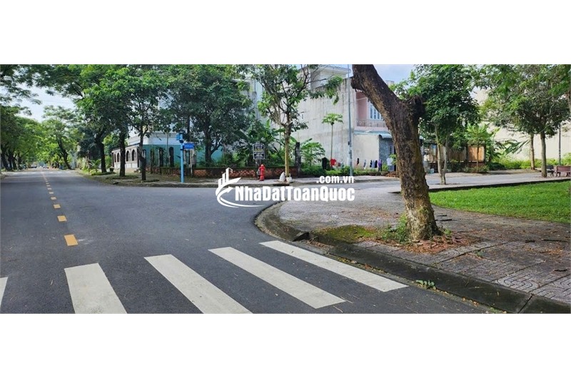 D400 bán rẻ lô đất đẹp khu dân cư đông đúc, khu vực trung tâm thuận tiện nhiều KCN