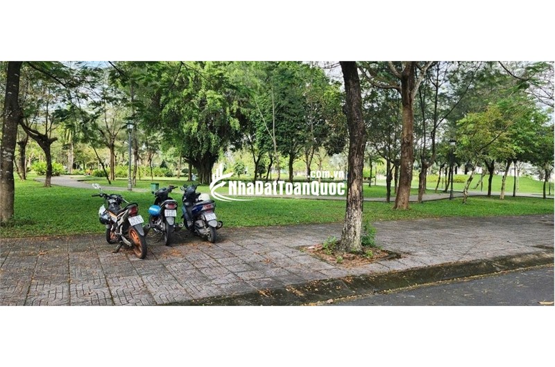 D400 bán rẻ lô đất đẹp khu dân cư đông đúc, khu vực trung tâm thuận tiện nhiều KCN