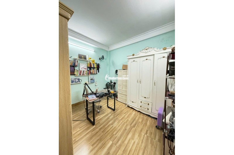 Bán Nhà Tân Triều 34m2- 6 Tầng – 6 phòng ngủ - Vừa ở vừa cho thuê -Gần ô tô – Ngõ thông – chào 8.3 tỷ.