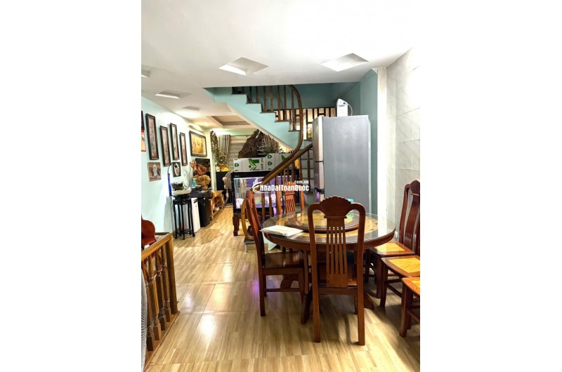 Bán Nhà Tân Triều 34m2- 6 Tầng – 6 phòng ngủ - Vừa ở vừa cho thuê -Gần ô tô – Ngõ thông – chào 8.3 tỷ.