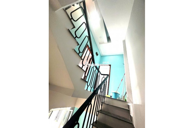 Căn góc 2 mặt tiền đẹp đường Trường Lưu,Long Trường,Quận 9nhỉnh 7ty
- Diện tích 73m ngang 7.5 x dài 10m 
- Kết cấu 1 trệt 2 lầu 4 phòng ngủ