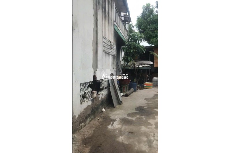 Bán nhà đường Lô C ngang 6m - 104m2 thổ cư gần chợ Tam Bình - 3.4 tỷ