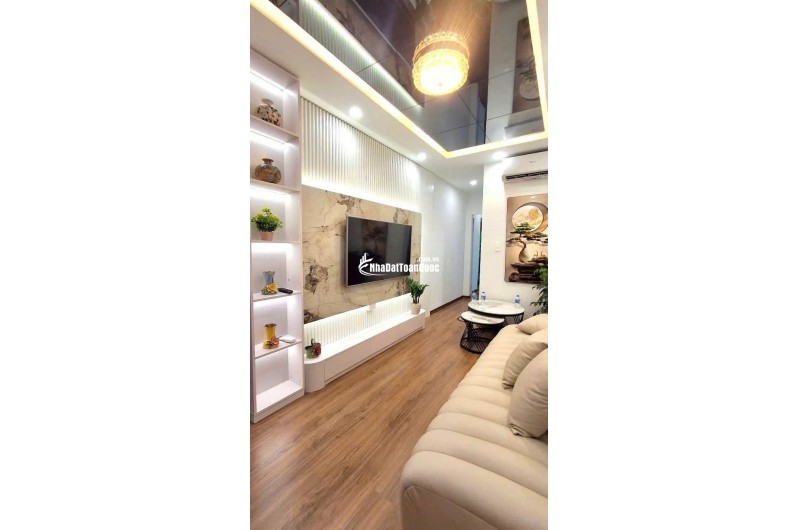 TRUNG TÂM HAI BÀ TRƯNG-TT PHỐ THI SÁCH-65M-GIÁ NHỈNH 4 TỶ