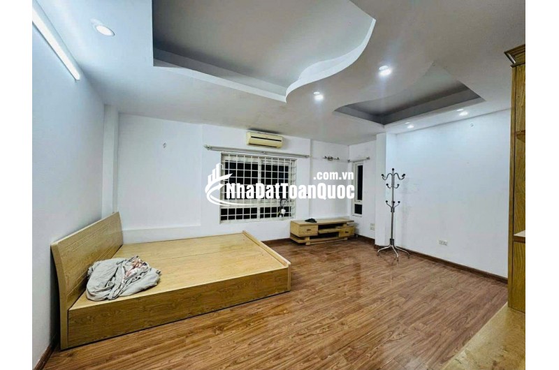 Bán Nhà Xã Đàn Hơn 11 Tỷ  Mặt Ngõ Kinh Doanh 35m 7 Tầng , Mặt Tiền 5m , Ô Tô Đỗ  
