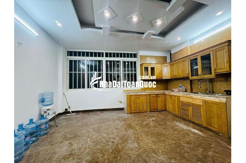 Bán Nhà Xã Đàn Hơn 11 Tỷ  Mặt Ngõ Kinh Doanh 35m 7 Tầng , Mặt Tiền 5m , Ô Tô Đỗ  
