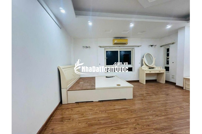 Bán Nhà Xã Đàn Hơn 11 Tỷ  Mặt Ngõ Kinh Doanh 35m 7 Tầng , Mặt Tiền 5m , Ô Tô Đỗ  
