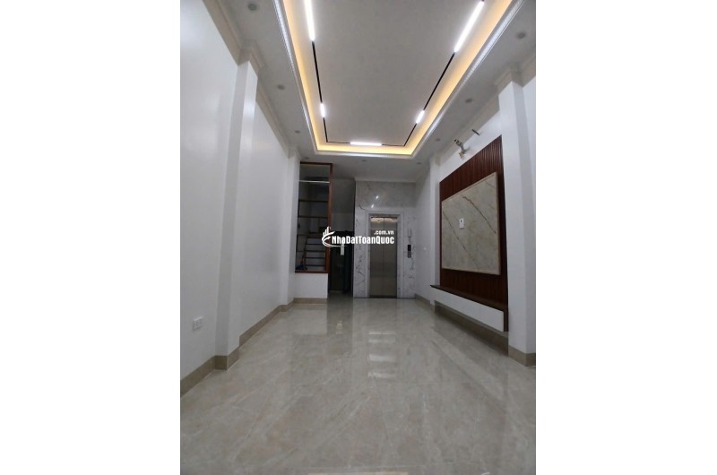 Bán nhà -Định Công Thượng- 37m2 – 6 tầng thang máy – ô tô – kinh doanh – ngõ thông- chào 11.5 tỷ.