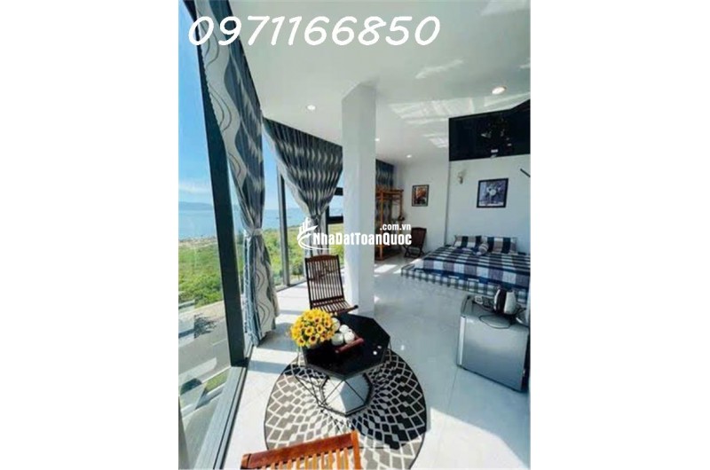 Bán nhanh tòa nhà lô góc – 11 phòng – view biển – mặt đường Phạm Văn Đồng gần Đại Học Nha Trang