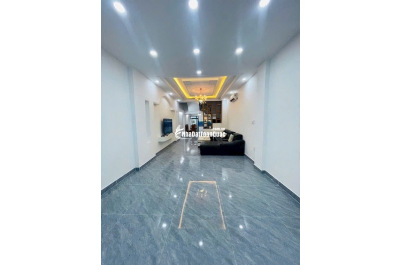 BÁN NHÀ ĐẸP 4 TẦNG – HUỲNH THỊ ĐỒNG - NHÀ BÈ – KDC ĐỒNG BỘ CAO CẤP – KẾ BÊN PHÚ MỸ HƯNG – HXH 6M - GIÁ 8xx TỶ