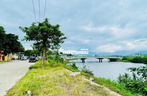 Siêu Phẩm Lô Góc Vệt 50m  Nguyễn Tất Thành, Hòa Hiệp Nam, Liên Chiểu, Đà Nẵng. 147m2, hướng Đông Nam, sổ đỏ, giá 7.2 tỷ. LH: 0877661879