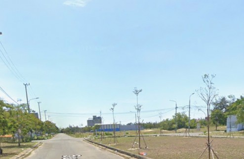  EM TẤN TÀI GIỚI THIỆU SIÊU PHẨM ĐẤT VÀNG – MẶT TIỀN ĐƯỜNG LỚN 40M
Duy nhất trên trục chính Khu Đô Thị Số 9 – Điện Ngọc