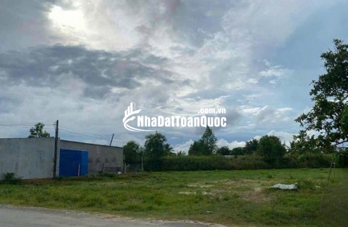 SỞ HỮU NGAY LÔ ĐẤT MT NHỰA BÀU CÔNG, GẦN DỰ ÁN HẬU NGHĨA – NGANG KHỦNG 28.6M. LH:0858540123