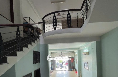 cho thuê nhà nguyên căn mặt tiền đường trần hưng đạo vị trí cầu trồng kết cấu 5 tầng